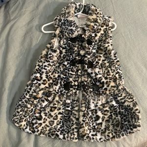 Super soft leopard vest